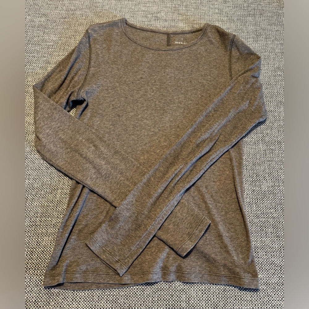 Everlane Long Sleeve Crewneck Top